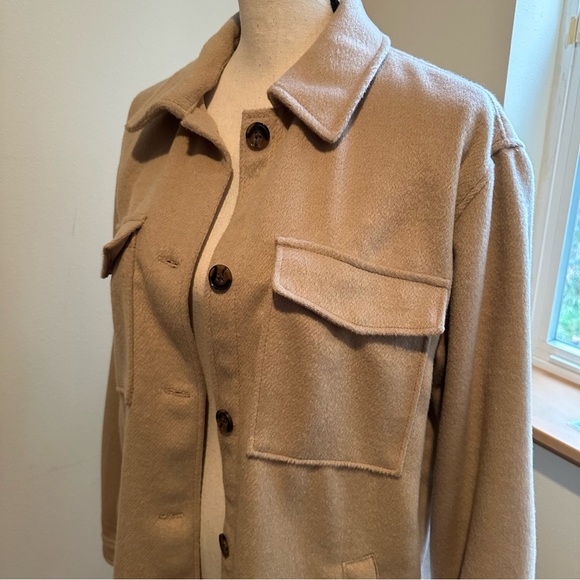 NWOT H&M Beige Oversized Shirt Jacket - Picture 6 of 7